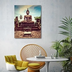 «Статуя Будды 1» в интерьере современной гостиной с желтым креслом