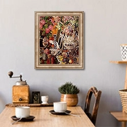 «Фарфор и цветы» в интерьере кухни над обеденным столом с кофемолкой