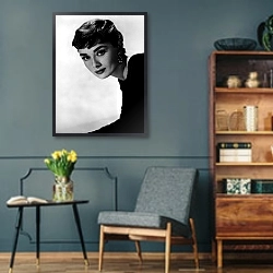 «Хепберн Одри 342» в интерьере гостиной в стиле ретро в серых тонах