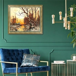 «Зимний пейзаж С Березой В Вечернем Свете» в интерьере в классическом стиле с зеленой стеной