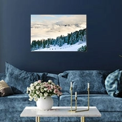«Зимний еловый лес на холме» в интерьере современной гостиной в синем цвете