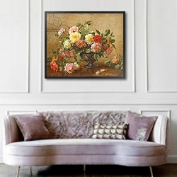 «AB/110/2 All Beauty in a Summer Rose» в интерьере гостиной в классическом стиле над диваном