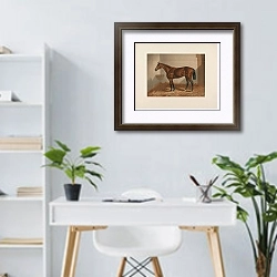 «Тен Брук; Гнедая лошадь» в интерьере кабинета в светлых тонах