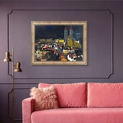 «Figures In a Village Market» в интерьере гостиной с розовым диваном