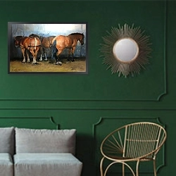 «Horses - Heavy Horses - Chertsey Show, 2012» в интерьере классической гостиной с зеленой стеной над диваном