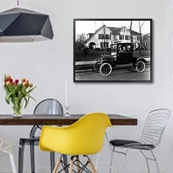 «История в черно-белых фото 646» в интерьере столовой в скандинавском стиле с яркими деталями