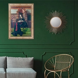 «Реторика» в интерьере классической гостиной с зеленой стеной над диваном