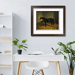 «Гастингс в конюшне» в интерьере кабинета в светлых тонах