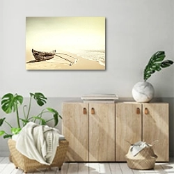 «Старая дока на песчаном пляже» в интерьере современной комнаты над комодом