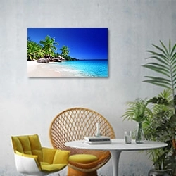 «Сейшелы, остров  Praslin i» в интерьере современной гостиной с желтым креслом