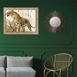 «Study Of A Tiger» в интерьере классической гостиной с зеленой стеной над диваном
