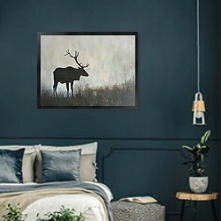 «Black silhouette of an elk» в интерьере классической спальни с темными стенами