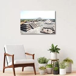 «Мехико, Теотиуакан» в интерьере современной комнаты над креслом