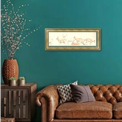 «Стая оленей и аист» в интерьере гостиной с зеленой стеной над диваном