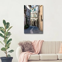 «Италия, Тоскана. Средневековый Сорано №14» в интерьере современной светлой гостиной над диваном