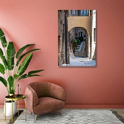 «Италия, Тоскана. Средневековый Сорано №17» в интерьере современной гостиной в розовых тонах