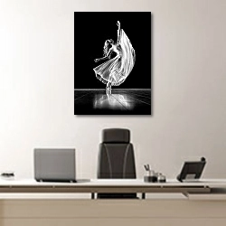 «Танцовщица в белом платье» в интерьере кабинета директора над офисным креслом