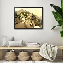 «Швейцария. Дорога Гримзель в горах» в интерьере комнаты в стиле ретро с плетеными корзинами