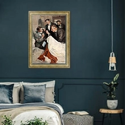 «Путешествующий по делам фирмы; мистер Джонс отправляется в Париж» в интерьере классической спальни с темными стенами