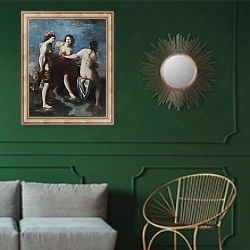 «Три Грации 3» в интерьере классической гостиной с зеленой стеной над диваном