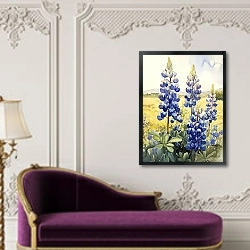 «Sapphire hues of bluebonnet petals» в интерьере в классическом стиле над банкеткой