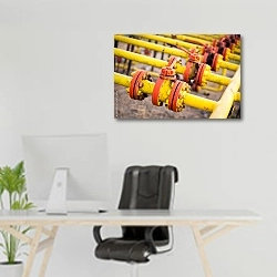 «Желтые трубы» в интерьере офиса над рабочим местом