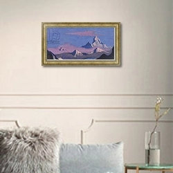 «Nanda Devi, 1944 1» в интерьере в классическом стиле в светлых тонах