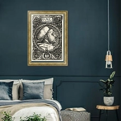 «Martin Luther» в интерьере классической спальни с темными стенами