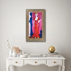 «Blonde Frau in rotem Kleid» в интерьере в классическом стиле над столом