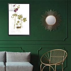 «Dusky Cranesbill» в интерьере классической гостиной с зеленой стеной над диваном