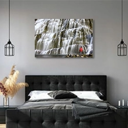 «Водопад  Диньянди. Исландия» в интерьере современной спальни с черной кроватью