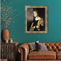 «Портрет Екатерины Сергеевны Авдулиной. 1822» в интерьере гостиной с зеленой стеной над диваном