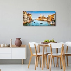 «Италия. Венеция. Панорама  Гранд канала на закате» в интерьере современной светлой кухни-столовой