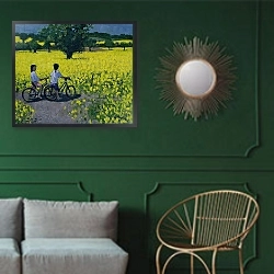 «Yellow Field, Kedleston, Derby» в интерьере классической гостиной с зеленой стеной над диваном