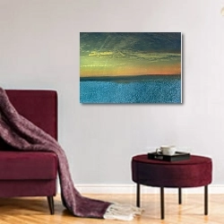 «Изучение облаков на фоне заката» в интерьере гостиной в бордовых тонах