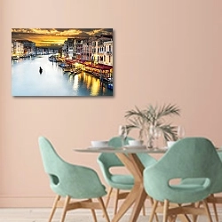 «Италия. Венеция. Гранд канал на закате» в интерьере современной столовой в пастельных тонах