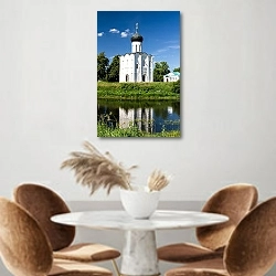 «Россия, Владимир. Вид на церковь Покрова на Нерли» в интерьере кухни над кофейным столиком