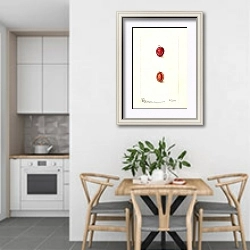 «Prunus domestica: Хитон» в интерьере кухни в светлых тонах над обеденным столом