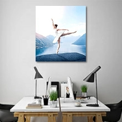 «Грация балерина на краю скалы» в интерьере современного офиса над столами работников