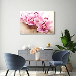 «Орхидеи 4» в интерьере современной гостиной над комодом