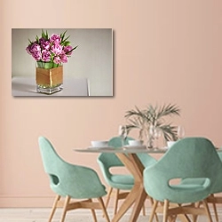 «Натюрморт. Тюльпаны.» в интерьере современной столовой в пастельных тонах