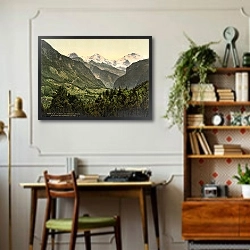 «Швейцария. Вид на горы Юнгфрау, Монх и Эйгер» в интерьере кабинета в стиле ретро над столом