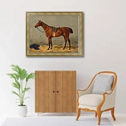 «Оседланный гнедой конь в конюшне» в интерьере в классическом стиле над комодом