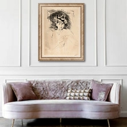 «Portrait de femme assise de face» в интерьере гостиной в классическом стиле над диваном