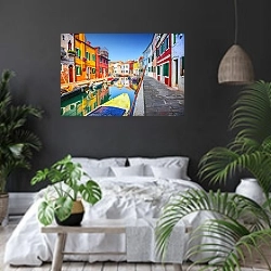 «Красочные дома в Бурано, Венеция, Италия» в интерьере современной спальни с черными стенами
