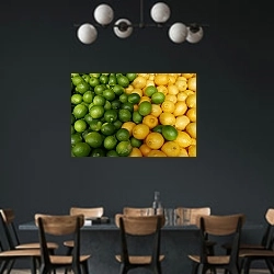 «Лимоны и лаймы» в интерьере столовой с черными стенами
