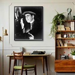 «Bogart, Humphrey (Amazing Dr. Clitterhouse, The)» в интерьере кабинета в стиле ретро над столом