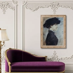 «Portrait de femme de profil» в интерьере в классическом стиле над банкеткой