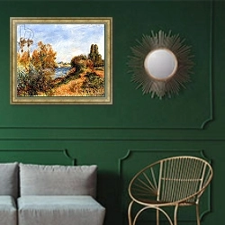 «The Seine at Argenteuil, 1888» в интерьере классической гостиной с зеленой стеной над диваном