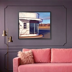 «Still Out of Gas, 1997» в интерьере гостиной с розовым диваном